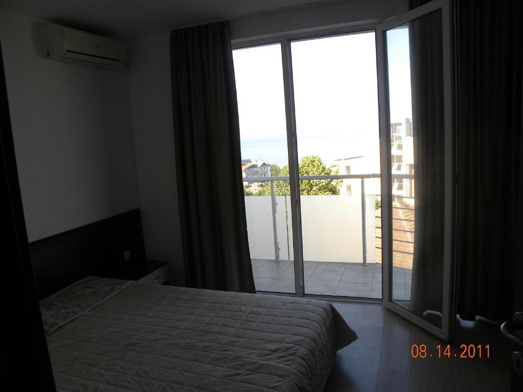 Apartcomplex New Tawn Obzor Esterno foto