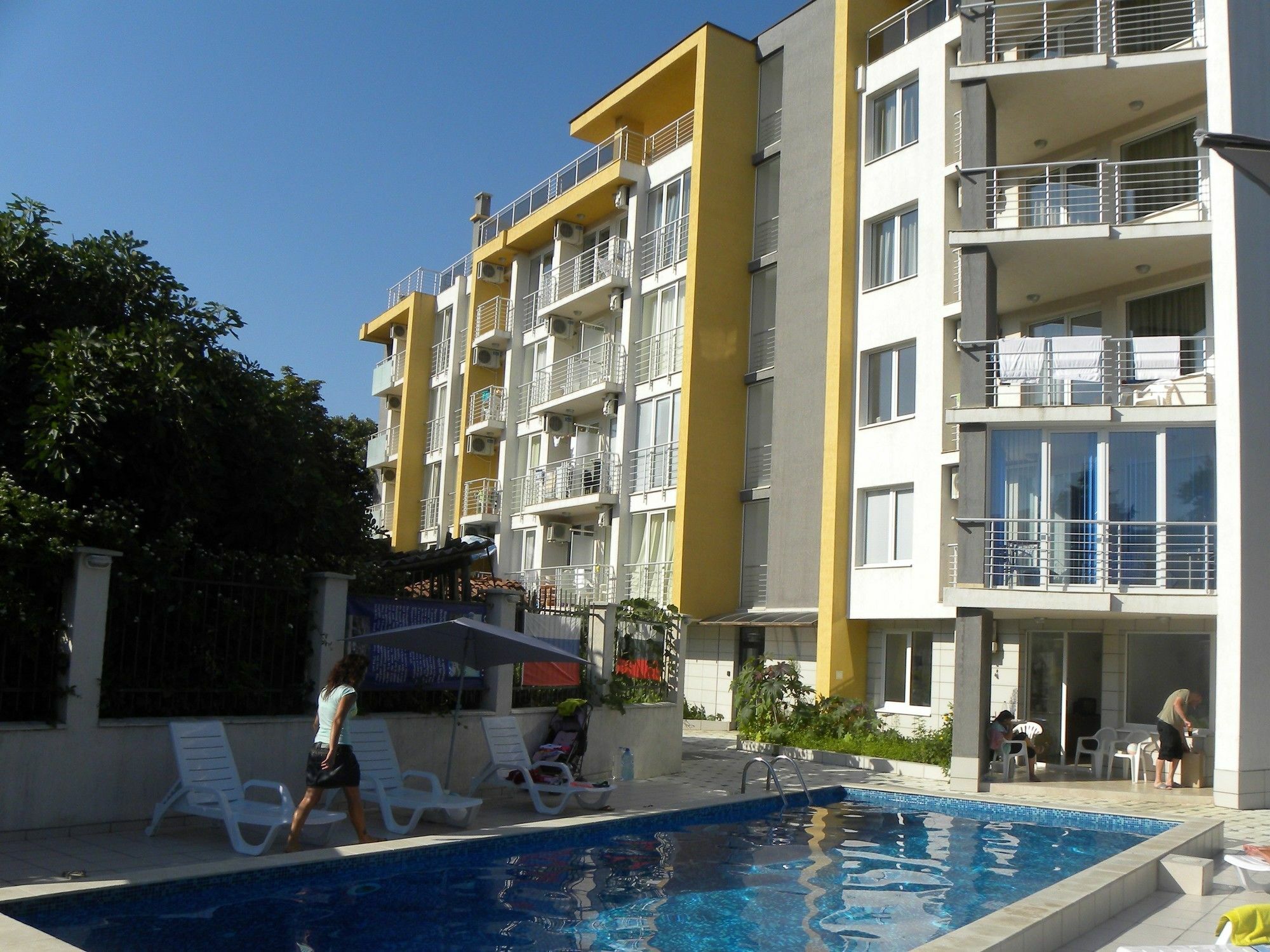 Apartcomplex New Tawn Obzor Esterno foto